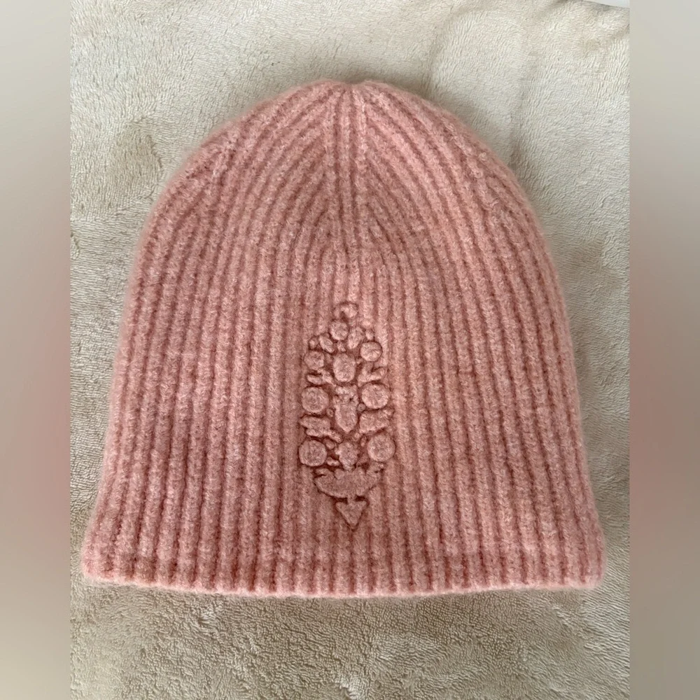 FP Movement Major Mogul Beanie in Peach- NWOT